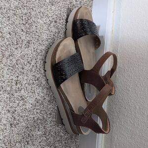Women's Black and Brown Sandals